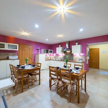 Nowa Osada Homestay *